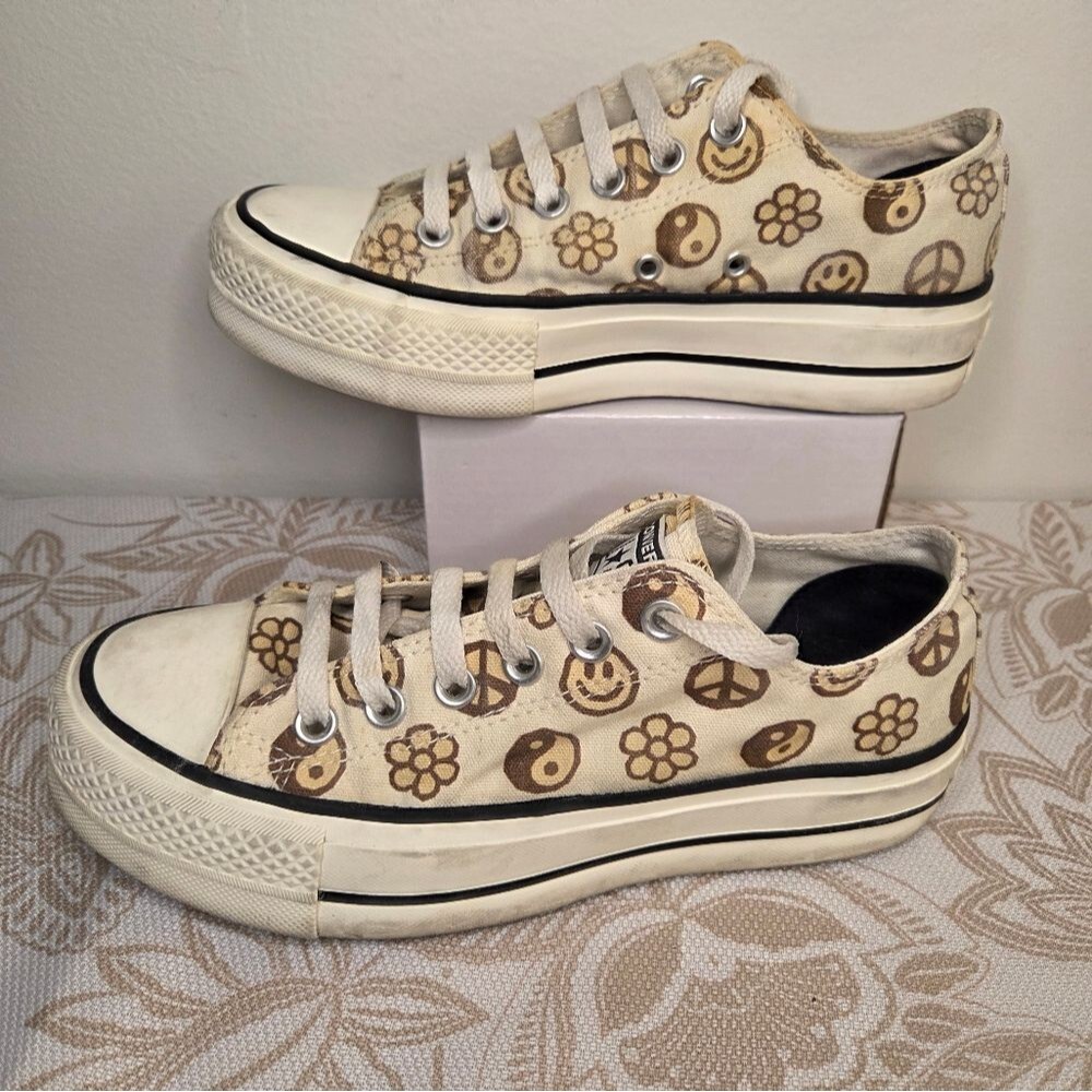 CONVERSE ALL STARS LIFT PEACE YIN YANG FLOWER SMILEY PLATFORM CONS WM6.5/MN 4.5 - Picture 2 of 10